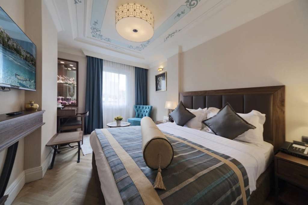 GOLDEN AGE 1 HOTEL