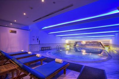 GOLDEN CROWN HOTEL