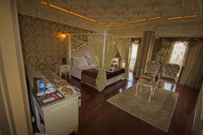 GOLDEN HORN DE LUXE