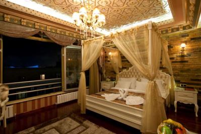 GOLDEN HORN SIRKECI
