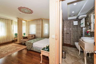 AMİRAL PALACE HOTEL