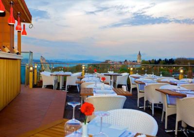 ARDEN CITY HOTEL