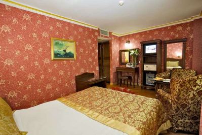 ASSOS HOTEL