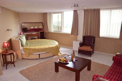 ASSOS HOTEL