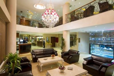 BLACK BIRD HOTEL