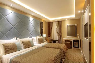 BLACK BIRD HOTEL