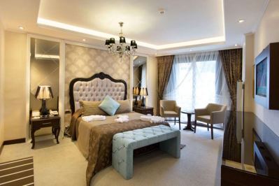 BLACK BIRD HOTEL