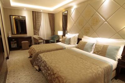 BLACK BIRD HOTEL