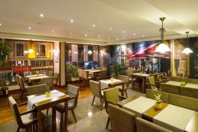 BLACK BIRD HOTEL