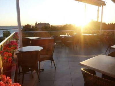 DENİZ HOTEL