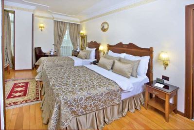 EMPIRE PALACE HOTEL