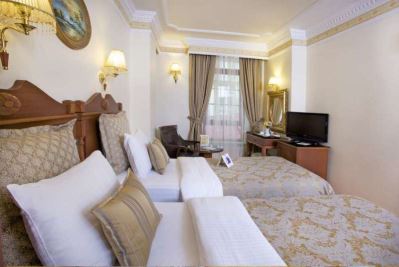 EMPIRE PALACE HOTEL