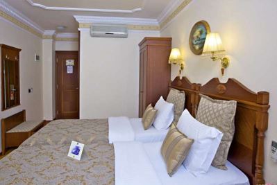 EMPIRE PALACE HOTEL