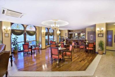 EMPIRE PALACE HOTEL