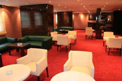 GOLDEN HILL HOTEL