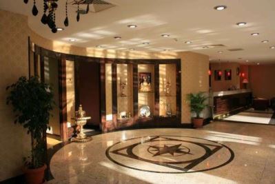 GOLDEN HILL HOTEL