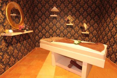 GOLDEN PARK HOTEL