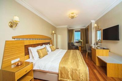 GOLDEN PARK HOTEL