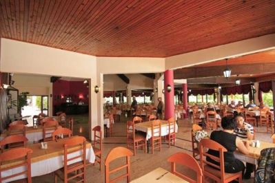 GOLDEN BEACH CLUB