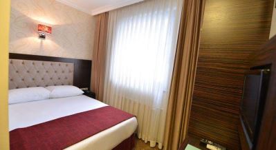 GOLDEN REST HOTEL