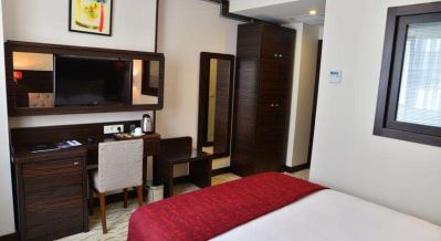 GOLDEN REST HOTEL