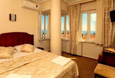 GRAND LIZA HOTEL