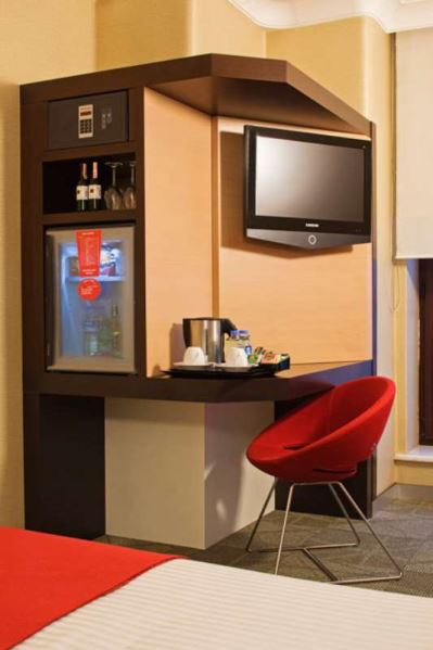 LAMARTINE HOTEL