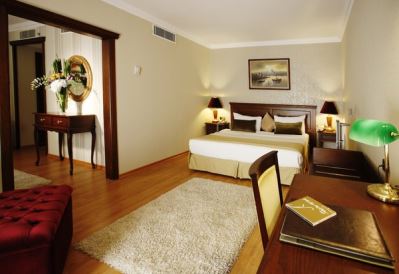 LARES PARK HOTEL