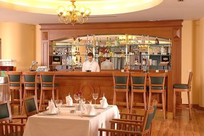 METROPARK HOTEL