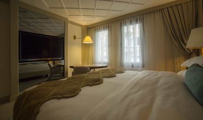 MEGA RESIDENCE HOTEL