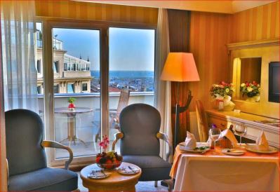 HOTEL MOSAIC
