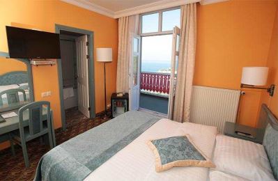 MERIT HALKİ PALACE HOTEL