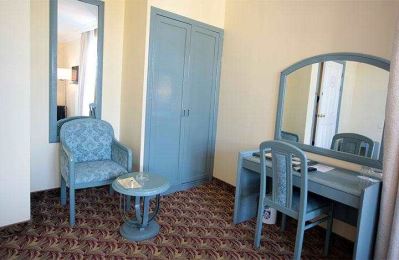 MERIT HALKİ PALACE HOTEL