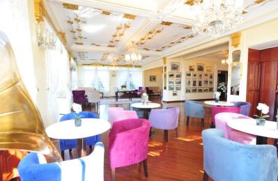 MERIT HALKİ PALACE HOTEL