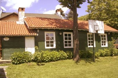 POLKA COUNTRY HOTEL
