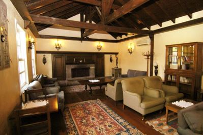POLKA COUNTRY HOTEL