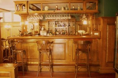 POLKA COUNTRY HOTEL