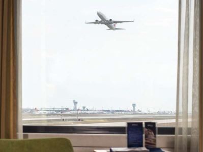 RADISSON BLUE CONFERENCE& AIRPORT HOTEL