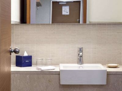 RADISSON BLUE CONFERENCE& AIRPORT HOTEL