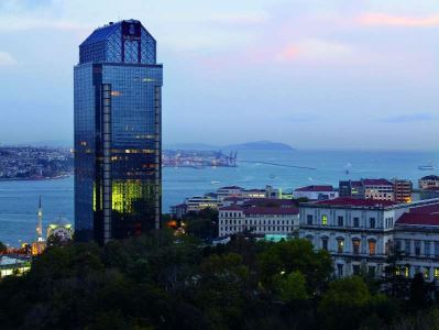 THE RITZ CARLTON