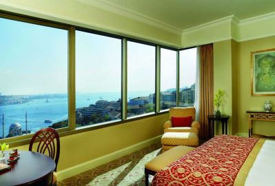 THE RITZ CARLTON