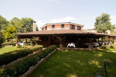 RIVERSIDE CLUB