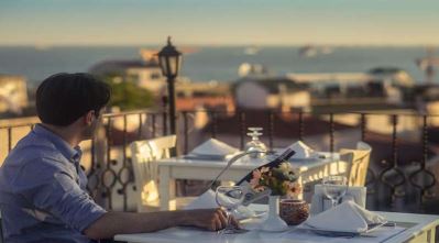 SARNIC HOTEL