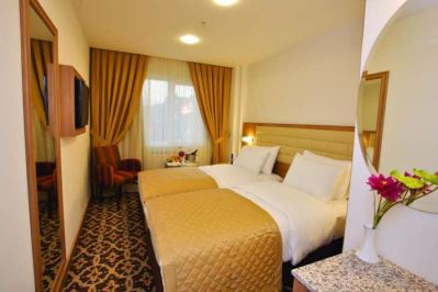 THE CITY HOTEL