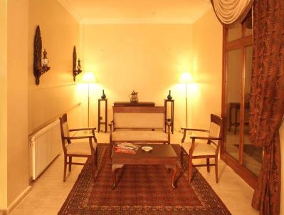 TURQUHOUSE BOUTIQUE