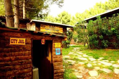 WOODYVILLE TREE HOUSES AND COWBOY CITY